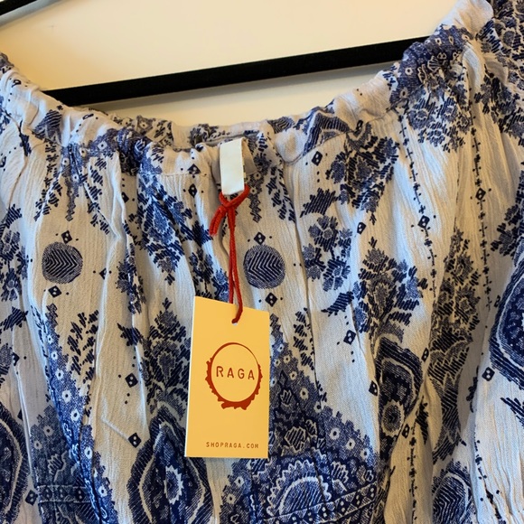 Raga Andrea off the shoulder top in M, NWT - Picture 7 of 8